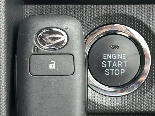 ダイハツ タフト G ターボ 兵庫県 2023(令5)年 3.4万km フォレストカーキメタリック 純正9インチディスプレイオーディオ/フルセグ/Bluetoothオーディオ/HDMi/バックカメラ/ガラスルーフ/ETC/追従クルーズコントロール/LEDヘッドライト/USB入力端子/カーテンエアバック/電動格納ミラー