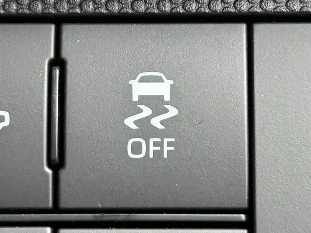 ダイハツ タフト G ターボ 兵庫県 2023(令5)年 3.4万km フォレストカーキメタリック 純正9インチディスプレイオーディオ/フルセグ/Bluetoothオーディオ/HDMi/バックカメラ/ガラスルーフ/ETC/追従クルーズコントロール/LEDヘッドライト/USB入力端子/カーテンエアバック/電動格納ミラー