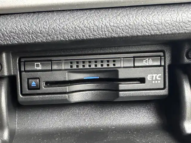 トヨタ クラウン ハイブリッド アスリートG 熊本県 2016(平28)年 6.3万km ダークブラウンM 純正SDナビ/・フルセグTV/CD/DVD/SD/BT/・バックカメラ/トヨタセーフティセンス/・プリクラッシュセーフティ/・レーンディパーチャアラート/・オートマチックハイビーム/レーダークルーズコントロール/前方ドライブレコーダー/ビルトインETC/革シート/・D/Nパワーシート/・D/Nシートヒーター/・D/Nシートクーラー/・D席メモリシート/オートライト/LEDヘッドライト/フォグランプ/純正フロアマット