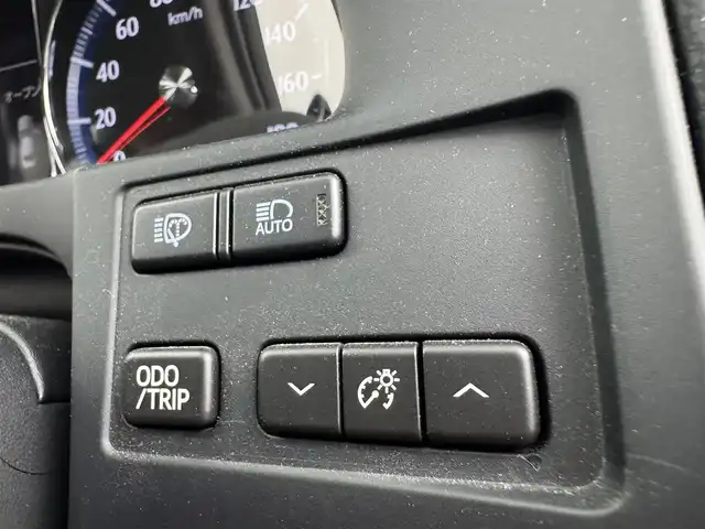 トヨタ クラウン ハイブリッド アスリートG 熊本県 2016(平28)年 6.3万km ダークブラウンM 純正SDナビ/・フルセグTV/CD/DVD/SD/BT/・バックカメラ/トヨタセーフティセンス/・プリクラッシュセーフティ/・レーンディパーチャアラート/・オートマチックハイビーム/レーダークルーズコントロール/前方ドライブレコーダー/ビルトインETC/革シート/・D/Nパワーシート/・D/Nシートヒーター/・D/Nシートクーラー/・D席メモリシート/オートライト/LEDヘッドライト/フォグランプ/純正フロアマット