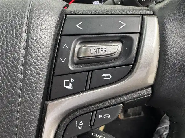 トヨタ クラウン ハイブリッド アスリートG 熊本県 2016(平28)年 6.3万km ダークブラウンM 純正SDナビ/・フルセグTV/CD/DVD/SD/BT/・バックカメラ/トヨタセーフティセンス/・プリクラッシュセーフティ/・レーンディパーチャアラート/・オートマチックハイビーム/レーダークルーズコントロール/前方ドライブレコーダー/ビルトインETC/革シート/・D/Nパワーシート/・D/Nシートヒーター/・D/Nシートクーラー/・D席メモリシート/オートライト/LEDヘッドライト/フォグランプ/純正フロアマット