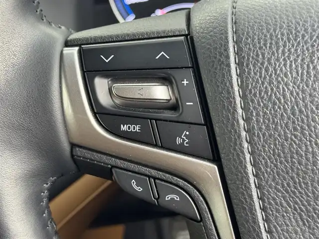 トヨタ クラウン ハイブリッド アスリートG 熊本県 2016(平28)年 6.3万km ダークブラウンM 純正SDナビ/・フルセグTV/CD/DVD/SD/BT/・バックカメラ/トヨタセーフティセンス/・プリクラッシュセーフティ/・レーンディパーチャアラート/・オートマチックハイビーム/レーダークルーズコントロール/前方ドライブレコーダー/ビルトインETC/革シート/・D/Nパワーシート/・D/Nシートヒーター/・D/Nシートクーラー/・D席メモリシート/オートライト/LEDヘッドライト/フォグランプ/純正フロアマット