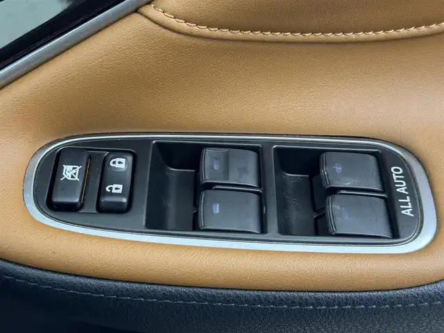 トヨタ クラウン ハイブリッド アスリートG 熊本県 2016(平28)年 6.3万km ダークブラウンM 純正SDナビ/・フルセグTV/CD/DVD/SD/BT/・バックカメラ/トヨタセーフティセンス/・プリクラッシュセーフティ/・レーンディパーチャアラート/・オートマチックハイビーム/レーダークルーズコントロール/前方ドライブレコーダー/ビルトインETC/革シート/・D/Nパワーシート/・D/Nシートヒーター/・D/Nシートクーラー/・D席メモリシート/オートライト/LEDヘッドライト/フォグランプ/純正フロアマット