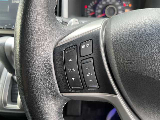 ホンダ ステップワゴン スパーダ Z クールスピリット 大阪府 2013(平25)年 12.4万km プレミアムスパークルブラックパール ”(株)IDOMが運営する【じしゃロン堺店】の自社ローン専用車両になります。/こちらは現金またはオートローンご利用時の価格です。自社ローンご希望の方は別途その旨お申付け下さい”