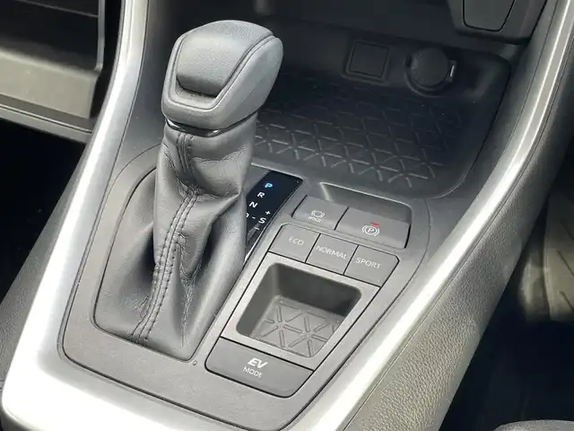 トヨタ ＲＡＶ４ ハイブリットX 佐賀県 2020(令2)年 7.1万km アティチュードブラックマイカ /純正7型メモリーナビ/　TV/Bluetooth//バックカメラ//ETC//ドライブレコーダー//社外レーダー≪ZERO 805V≫//スマートキー//スペアキー//AC100V//トヨタセーフティセンス(衝突回避パッケージ)/　プリクラッシュセーフティ/　レーントレーシングアシスト/　レーダークルーズコントロール/　オートマチックハイビーム/　ロードサインアシスト//保証書//取扱説明書