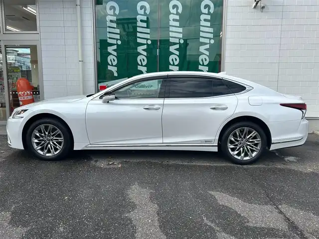 レクサス ＬＳ 500h Iパッケージ 新潟県 2018(平30)年 0.1万km ソニッククォーツ ワンオーナー/メーカーナビ/ETC/クルーズコントロール/プッシュスタート/フルセグテレビ/バックカメラ/アイドリングストップ/ウィンカーミラー/パワーバックドア/パワーシート/シートヒーター/エアシート/衝突軽減/クリアランスソナー/ヘッドアップディスプレイ/プリクラッシュ