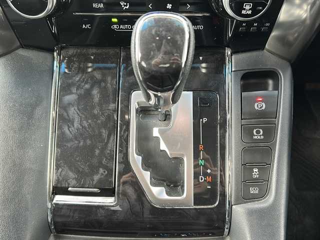 トヨタ アルファード S Cパッケージ 岐阜県 2018(平30)年 14万km ブラック 登録時走行距離139166km/純正ナビ/バックカメラ/フルセグテレビ/ツインルーフ/純正フリップダウンモニター/レザーシート/シートヒーター/エアシート/両側パワースライドドア/電動リアゲート/パワーシート/ドライブレコーダー/クルーズコントロール/ETC/USB/Bluetooth接続/プッシュスタート/スマートキー/スペアキー/コーナーセンサー/レーンキープアシスト/オートライト/オートマチックハイビーム/LEDヘッドライト/純正アルミホイール/純正フロアマット