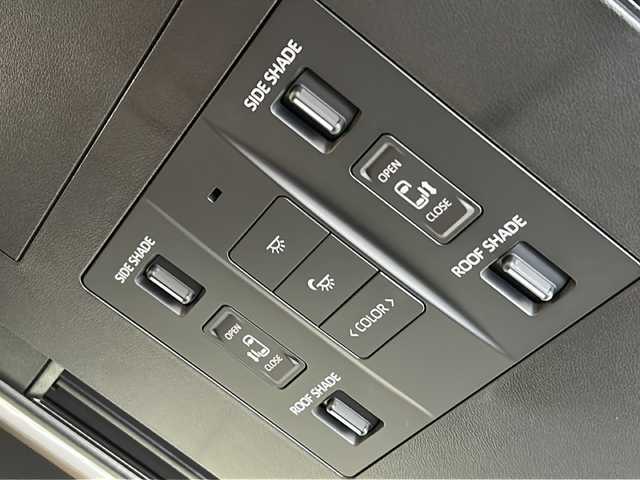 トヨタ ヴェルファイア ハイブリット Z プレミア 広島県 2024(令6)年 1.7万km プラチナホワイトパールマイカ 左右独立ムーンルーフ/トヨタチームメイト/・アドバンストパーク/・パーキングサポートブレーキ（周辺静止物）/・アドバンストドライブ/・緊急時操舵支援/・フロントクロストラフィックアラート/・レーンチェンジアシスト/・ドライバーモニターカメラ/セーフティセンス/・プリクラッシュセーフティ/・レーントレーシングアシスト/・全車速追従機能付レーダークルーズコントロール/・アダプティブハイビームシステム/・ロードサインアシスト/・ドライバー異常時対応システム/・プロアクティブドライビングアシスト/・発進遅れ告知機能/BSM/パーキングサポートブレーキ/デジタルインナーミラー/ドラレコ/純正14インチディスプレイオーディオナビ/・地デジTV/・ETC2.0/パノラミックビューモニター/HUD/両側パワースライドドア/パワーバックドア/サンセットブラウンプレミアムナッパ革シート/シートヒーター/ベンチレーション/パワーシート/メモリーシート/ステアリングヒーター/ステアリングスイッチ/おくだけ充電/フロアマット/ドアバイザー/スマートキー/スペアキー