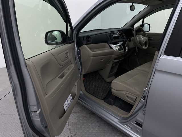 ホンダ Ｎ ＷＧＮ C 新潟県 2017(平29)年 4.2万km ルナシルバーM 4WD/純正オーディオ/　　CD/AUX/FM/AM/シートヒーター/ミラーヒーター/ウィンカーミラー/電格ミラー/ヘッドライトレベライザー/横滑り防止装置