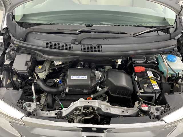 ホンダ Ｎ ＷＧＮ C 新潟県 2017(平29)年 4.2万km ルナシルバーM 4WD/純正オーディオ/　　CD/AUX/FM/AM/シートヒーター/ミラーヒーター/ウィンカーミラー/電格ミラー/ヘッドライトレベライザー/横滑り防止装置