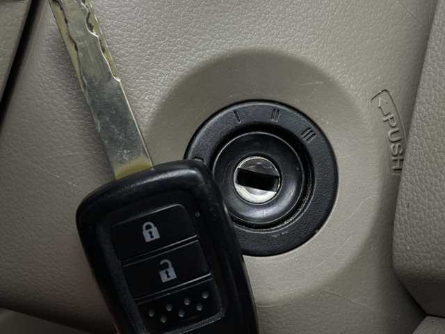 ホンダ Ｎ ＷＧＮ C 新潟県 2017(平29)年 4.2万km ルナシルバーM 4WD/純正オーディオ/　　CD/AUX/FM/AM/シートヒーター/ミラーヒーター/ウィンカーミラー/電格ミラー/ヘッドライトレベライザー/横滑り防止装置