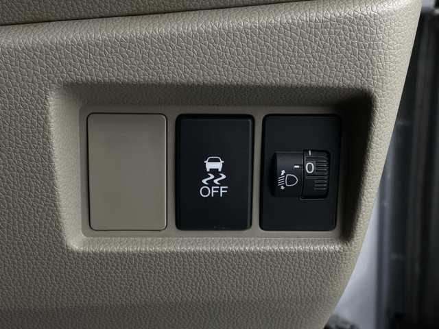 ホンダ Ｎ ＷＧＮ C 新潟県 2017(平29)年 4.2万km ルナシルバーM 4WD/純正オーディオ/　　CD/AUX/FM/AM/シートヒーター/ミラーヒーター/ウィンカーミラー/電格ミラー/ヘッドライトレベライザー/横滑り防止装置