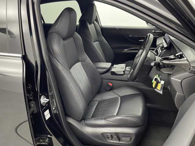 トヨタ ハリアー G 愛知県 2022(令4)年 5.7万km プレシャスブラックパール 純正１２．３インチディスプレイオーディオ　/Bluetooth　フルセグTV　Miracast　FM AM/モデリスタエアロ　/バックモニター　/ビルトインETC2.0/電動パーキングブレーキ/ドライブモードセレクト/ハーフレザーシート　/パワーシート/パワーバックドア/デジタルインナーミラー/LEDヘッドライト/オートライト/オートハイビーム/フォグライト/純正トノカバー/アダプティブクルーズコントロール/トヨタセーフティセンス/レーントレーシングアシスト/ブラインドスポットモニター/ロードサインアシスト/プリクラッシュセーフティ/リヤクロストラフィックアラート/パーキングサポートブレーキ/スマートキー/スペアキー