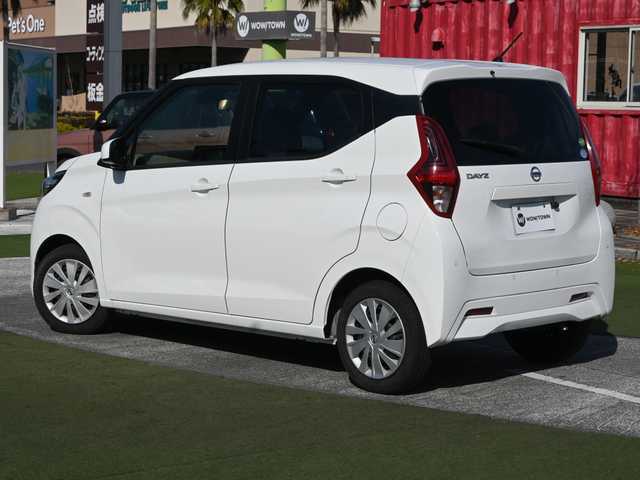 日産 デイズ S 千葉県 2020(令2)年 6.4万km ホワイト エマージェンシーブレーキ/アイドリングストップ/社外メモリーナビ/【Bluetooth接続】/バックカメラ/ETC/コーナーセンサー/サイド/カーテンエアバッグ/キーレス