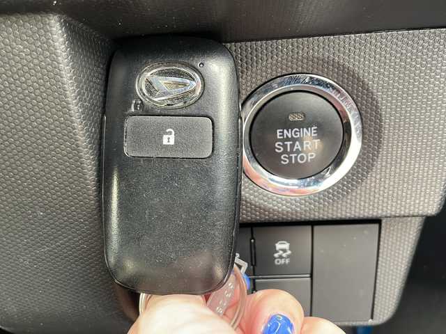 ダイハツ タフト G 茨城県 2020(令2)年 2.2万km スプラッシュブルーM 社外ナビ フルセグ/CD/DVD/AM/FM/ガラスルーフ/前シートヒーター/電動パーキングブレーキ/ブレーキホールド/スマートアシスト/アイドリングストップ/コーナーセンサー/革巻きステアリング/バックカメラ/LEDフォグランプ/LEDオートライト/スマートキー