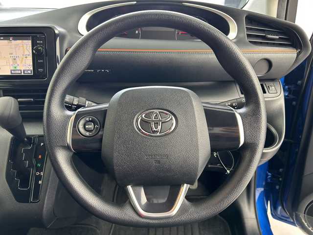 トヨタ シエンタ X 奈良県 2016(平28)年 1.2万km コバルトブルーメタリック 純正ナビ/フルセグ CD DVD BT MSV/バックカメラ/片側パワースライドドア/ビルトインETC/アイドリングストップ/純正ドアバイザー/リモコンキー/ステアリングリモコン/電動格納ミラー