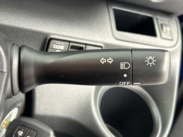 トヨタ シエンタ X 奈良県 2016(平28)年 1.2万km コバルトブルーメタリック 純正ナビ/フルセグ CD DVD BT MSV/バックカメラ/片側パワースライドドア/ビルトインETC/アイドリングストップ/純正ドアバイザー/リモコンキー/ステアリングリモコン/電動格納ミラー