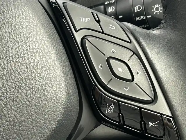 トヨタ Ｃ－ＨＲ G 福岡県 2021(令3)年 5.8万km ブラックマイカ 純正ＤＡナビ（フルセグＴＶ）　/全方位カメラ　/ビルトインＥＴＣ　/前後ドラレコ　/ＡＣＣ　/コーナーセンサー　/衝突軽減ブレーキ　/レーンキープ　/ＢＳＭ　/ＲＣＴＡ　/ハーフレザー　/シートヒーター　/純正１８インチＡＷ