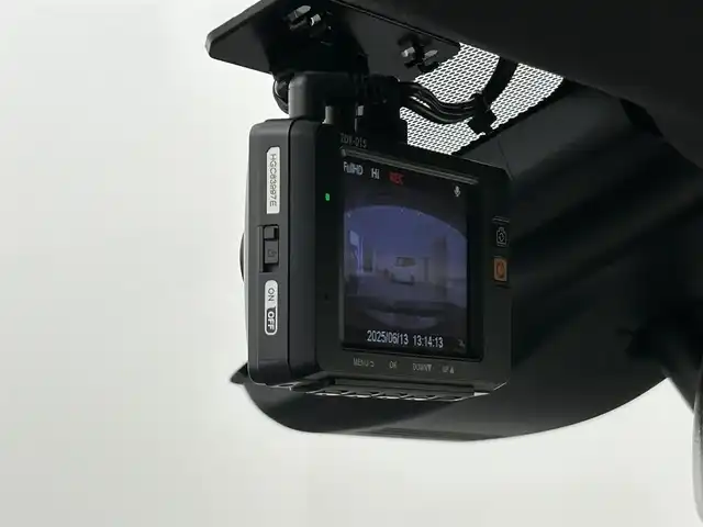 トヨタ Ｃ－ＨＲ G 福岡県 2021(令3)年 5.8万km ブラックマイカ 純正ＤＡナビ（フルセグＴＶ）　/全方位カメラ　/ビルトインＥＴＣ　/前後ドラレコ　/ＡＣＣ　/コーナーセンサー　/衝突軽減ブレーキ　/レーンキープ　/ＢＳＭ　/ＲＣＴＡ　/ハーフレザー　/シートヒーター　/純正１８インチＡＷ