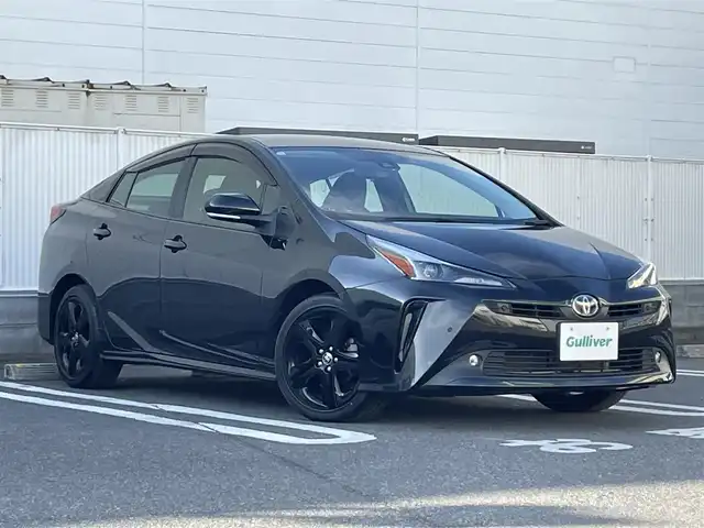 トヨタ プリウス S ツーリングセレ ブラックED 群馬県 2021(令3)年 2.6万km プレシャスブラックパール トヨタセーフティセンス/・衝突軽減ブレーキシステム/・レーンキープアシスト/・レーダークルーズコントロール/・オートハイビーム/・クリアランスソナー/純正ディスプレイオーディオ/（BT/USBラジオ/Miracast）/バックカメラ/ビルトインETC/合皮シート/前席シートヒーター/ステアリングスイッチ/LEDヘッドライト/フォグライト/電格ミラー/ドアバイザー/純正フロアマット/純正17インチアルミホイール