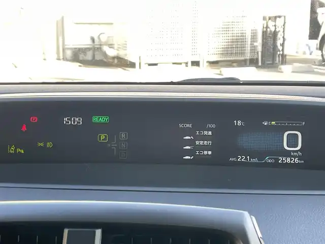 トヨタ プリウス S ツーリングセレ ブラックED 群馬県 2021(令3)年 2.6万km プレシャスブラックパール トヨタセーフティセンス/・衝突軽減ブレーキシステム/・レーンキープアシスト/・レーダークルーズコントロール/・オートハイビーム/・クリアランスソナー/純正ディスプレイオーディオ/（BT/USBラジオ/Miracast）/バックカメラ/ビルトインETC/合皮シート/前席シートヒーター/ステアリングスイッチ/LEDヘッドライト/フォグライト/電格ミラー/ドアバイザー/純正フロアマット/純正17インチアルミホイール