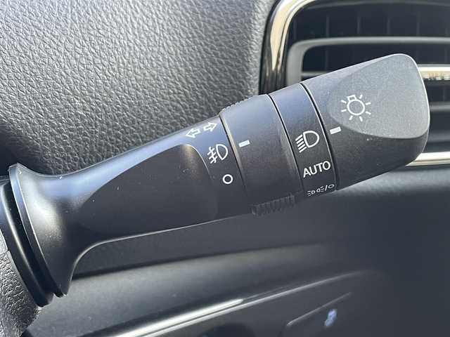 トヨタ プリウス S ツーリングセレ ブラックED 群馬県 2021(令3)年 2.6万km プレシャスブラックパール トヨタセーフティセンス/・衝突軽減ブレーキシステム/・レーンキープアシスト/・レーダークルーズコントロール/・オートハイビーム/・クリアランスソナー/純正ディスプレイオーディオ/（BT/USBラジオ/Miracast）/バックカメラ/ビルトインETC/合皮シート/前席シートヒーター/ステアリングスイッチ/LEDヘッドライト/フォグライト/電格ミラー/ドアバイザー/純正フロアマット/純正17インチアルミホイール