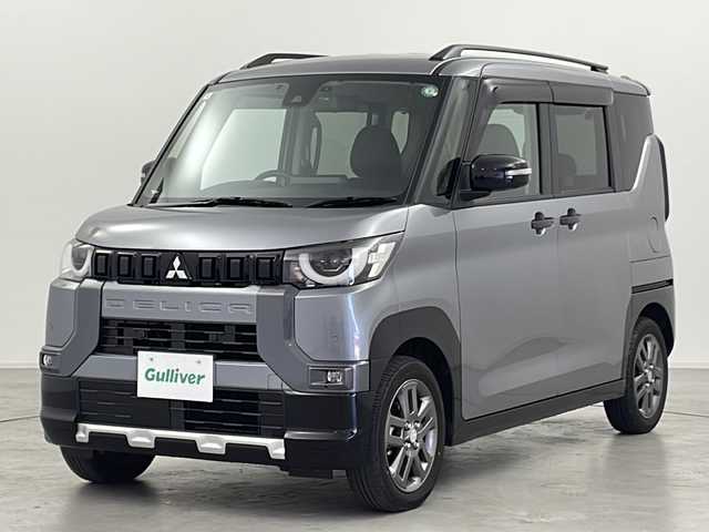 三菱 デリカミニ T プレミアム 群馬県 2024(令6)年 1万km グレー ９型ナビ　全周囲カメラ　電子ミラー　マイパイロット　パドルシフト　ハーフレザーシート　シートヒーター　ステアリングヒーター　ハンズフリーオート両側電動スライドドア　ビルトインＥＴＣ　前後ドラレコ　禁煙