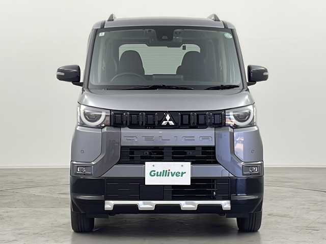 三菱 デリカミニ T プレミアム 群馬県 2024(令6)年 1万km グレー ９型ナビ　全周囲カメラ　電子ミラー　マイパイロット　パドルシフト　ハーフレザーシート　シートヒーター　ステアリングヒーター　ハンズフリーオート両側電動スライドドア　ビルトインＥＴＣ　前後ドラレコ　禁煙