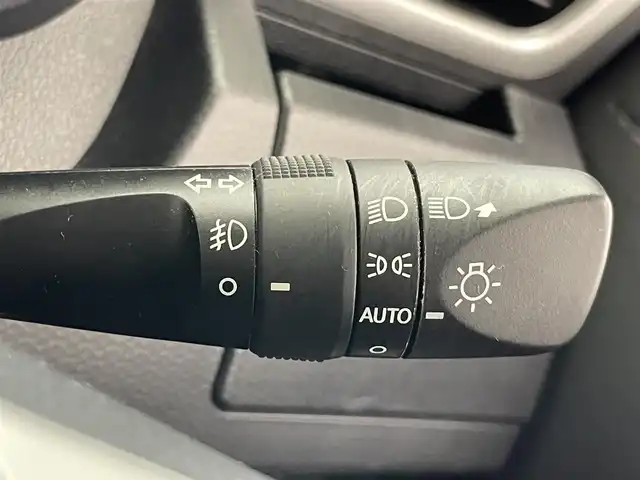トヨタ タンク カスタムG－T 愛知県 2019(令1)年 5万km パールホワイトⅢ 純正ナビ　フルセグＴＶ　ＢＴ　バックカメラ　前後ドラレコ　スマアシIII　衝突軽減　ＬＥＤオートライト　コーナーセンサー　両側パワースライドドア　プッシュスタート　ＥＴＣ　オートハイビーム　フォグ　禁煙車