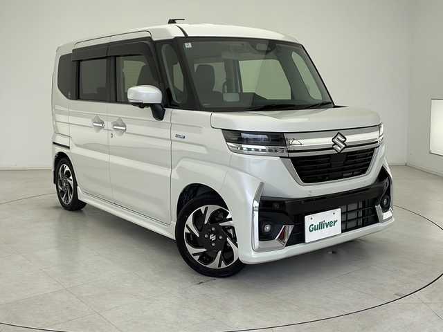 スズキ スペーシア カスタム HYBRID XS ターボ 千葉県 2024(令6)年 0.5万km ピュアホワイトP ワンオーナー/純正ナビ　/フルセグＴＶ　/全方位モニター　/Bluetooth USB AppleCarPlay AndroidAuto DVD CD　/ビルトインＥＴＣ　/前後ドライブレコーダー　/追従クルーズコントロール　/両側パワースライドドア　/ヘッドアップディスプレイ/パドルシフト/ステアリングヒーター/シートヒーター/リアサーキュレーター/コーナーセンサー/デュアルセンサーブレーキサポートII/シーケンシャルウィンカー/パドルシフト/LEDヘッドライト/スマートキー×２/純正フロアマット/保証書/取扱説明書