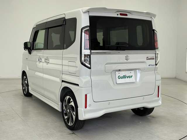 スズキ スペーシア カスタム HYBRID XS ターボ 千葉県 2024(令6)年 0.5万km ピュアホワイトP ワンオーナー/純正ナビ　/フルセグＴＶ　/全方位モニター　/Bluetooth USB AppleCarPlay AndroidAuto DVD CD　/ビルトインＥＴＣ　/前後ドライブレコーダー　/追従クルーズコントロール　/両側パワースライドドア　/ヘッドアップディスプレイ/パドルシフト/ステアリングヒーター/シートヒーター/リアサーキュレーター/コーナーセンサー/デュアルセンサーブレーキサポートII/シーケンシャルウィンカー/パドルシフト/LEDヘッドライト/スマートキー×２/純正フロアマット/保証書/取扱説明書