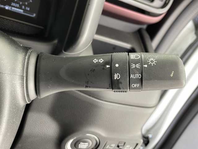 スズキ スペーシア カスタム HYBRID XS ターボ 千葉県 2024(令6)年 0.5万km ピュアホワイトP ワンオーナー/純正ナビ　/フルセグＴＶ　/全方位モニター　/Bluetooth USB AppleCarPlay AndroidAuto DVD CD　/ビルトインＥＴＣ　/前後ドライブレコーダー　/追従クルーズコントロール　/両側パワースライドドア　/ヘッドアップディスプレイ/パドルシフト/ステアリングヒーター/シートヒーター/リアサーキュレーター/コーナーセンサー/デュアルセンサーブレーキサポートII/シーケンシャルウィンカー/パドルシフト/LEDヘッドライト/スマートキー×２/純正フロアマット/保証書/取扱説明書