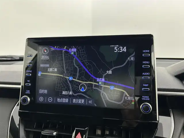 トヨタ カローラ クロス ハイブリッド Z 道央・札幌 2022(令4)年 1.4万km プラチナホワイトパールマイカ ・ワンオーナー/・４WD/・パノラマルーフ/・純正ディスプレイオーディオ/　BT/USB/Miracast/フルセグ/・パノラミックビューモニター/・ビルトインETC/・前後ドライブレコーダー/・トヨタセーフティセンス/・プリクラッシュセーフティ/・レーダークルーズコントロール/・レーンキープアシスト/・オートハイビーム/・クリアランスソナー/・BSM/・RSA/・RCTA/・パワーバックドア/・ハーフレザーシート/・前席シートヒーター/・D席パワーシート/・LEDヘッドライト/・フォグライト/・オートライト/・プッシュスタート/・スマートキー/・純正フロアマット/・ドアバイザー