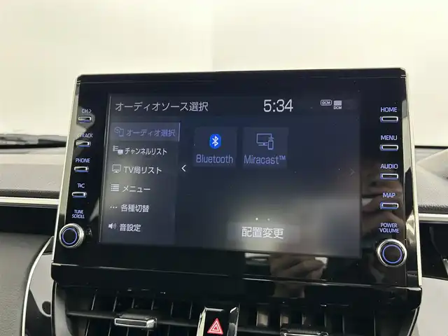 トヨタ カローラ クロス ハイブリッド Z 道央・札幌 2022(令4)年 1.4万km プラチナホワイトパールマイカ ・ワンオーナー/・４WD/・パノラマルーフ/・純正ディスプレイオーディオ/　BT/USB/Miracast/フルセグ/・パノラミックビューモニター/・ビルトインETC/・前後ドライブレコーダー/・トヨタセーフティセンス/・プリクラッシュセーフティ/・レーダークルーズコントロール/・レーンキープアシスト/・オートハイビーム/・クリアランスソナー/・BSM/・RSA/・RCTA/・パワーバックドア/・ハーフレザーシート/・前席シートヒーター/・D席パワーシート/・LEDヘッドライト/・フォグライト/・オートライト/・プッシュスタート/・スマートキー/・純正フロアマット/・ドアバイザー