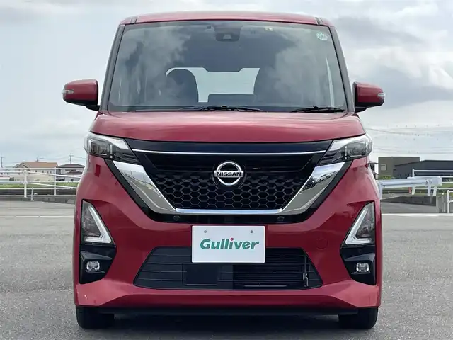 日産 ルークス HWS X プロパイロットED 佐賀県 2020(令2)年 5.1万km スパークリングレッドM プロパイロット/インテリジェントエマージェンシーブレーキ（歩行者検知機能付）/低速衝突軽減ブレーキ機能/踏み間違い衝突防止アシスト/標識検知機能/インテリジェントFCW（前方衝突予測警報）/先行車発進お知らせ機能/インテリジェントLI（車線逸脱防止支援システム）/LDW（車線逸脱警報）/アラウンドビューモニター/純正9型ナビゲーション/・フルセグTV/CD/DVD/Bluetooth/両側パワースライドドア/コーナーセンサー/ドライブレコーダー/ETC/電子パーキングブレーキ/オートホールド/USBポート/レザー調シートカバー/純正LEDヘッドライト/純正フロアマット/純正15インチアルミホイール/スマートキー/プッシュスタート/スペアキー