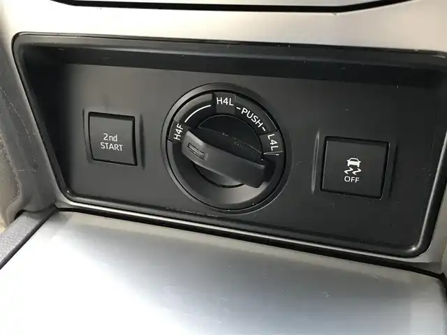 トヨタ ランドクルーザー プラド TX 富山県 2018(平30)年 5.7万km ホワイトパールクリスタルシャイン 4WD/モデリスタエアロ/JAOSホイール/アルパインナビ/フルセグTV/バックカメラ/ドライブレコーダー/プリクラッシュセーフティ/レーンキープアシスト/コーナーセンサー/レーダークルーズコントロール/デジタルインナーミラー/プッシュスタート/スマートキー/ステアリングスイッチ/ETC