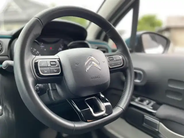 シトロエン Ｃ３ シャイン 栃木県 2021(令3)年 3.3万km 白 ワンオーナー /ディスプレイオーディオ/AppleCarPlay/AndroidAuto/バックカメラ/ETC/クリアランスソナー /アクティブブレーキアシスト /レーンキープアシスト/ブラインドスポット /クルーズコントロール/ドライブレコーダー/LEDヘッドライト/オートライト