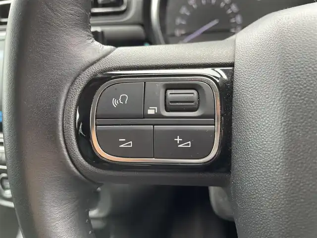 シトロエン Ｃ３ シャイン 栃木県 2021(令3)年 3.3万km 白 ワンオーナー /ディスプレイオーディオ/AppleCarPlay/AndroidAuto/バックカメラ/ETC/クリアランスソナー /アクティブブレーキアシスト /レーンキープアシスト/ブラインドスポット /クルーズコントロール/ドライブレコーダー/LEDヘッドライト/オートライト