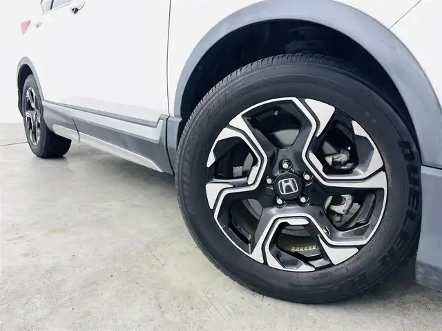 ホンダ ＣＲ－Ｖ EX・マスターピース 福島県 2019(令1)年 4.1万km プラチナホワイトパール サンルーフ/純正メモリーナビゲーション/型式：VRU-195CVi/【CD/DVD/MSV/SD/Bluetooth/フルセグTV】/・バックカメラ/・ETC2.0/・荷室シガーソケット/ホンダセンシング/・衝突軽減ブレーキ/・レーンキープアシスト/・アダプティブクルーズコントロール/電子パーキングブレーキ/・ブレーキオートホールド/パワーバックドア/レザーシート/・運転席＋助手席パワーシート/・運転席ポジションメモリー/・前席シートヒーター/ルーフレール/革巻きステアリング/・ステアリングスイッチ/・チルトステアリング/・パドルシフト/LEDヘッドライト/・オートライト/・フロントフォグライト/電光スカッフプレート/純正18インチアルミホイール/純正フロアマット/電動格納ミラー/プッシュスタート/・スマートキー/・スペアキー/取扱説明書/・ナビゲーション取扱説明書/・保証書