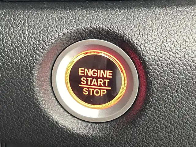 ホンダ ＣＲ－Ｖ EX・マスターピース 福島県 2019(令1)年 4.1万km プラチナホワイトパール サンルーフ/純正メモリーナビゲーション/型式：VRU-195CVi/【CD/DVD/MSV/SD/Bluetooth/フルセグTV】/・バックカメラ/・ETC2.0/・荷室シガーソケット/ホンダセンシング/・衝突軽減ブレーキ/・レーンキープアシスト/・アダプティブクルーズコントロール/電子パーキングブレーキ/・ブレーキオートホールド/パワーバックドア/レザーシート/・運転席＋助手席パワーシート/・運転席ポジションメモリー/・前席シートヒーター/ルーフレール/革巻きステアリング/・ステアリングスイッチ/・チルトステアリング/・パドルシフト/LEDヘッドライト/・オートライト/・フロントフォグライト/電光スカッフプレート/純正18インチアルミホイール/純正フロアマット/電動格納ミラー/プッシュスタート/・スマートキー/・スペアキー/取扱説明書/・ナビゲーション取扱説明書/・保証書