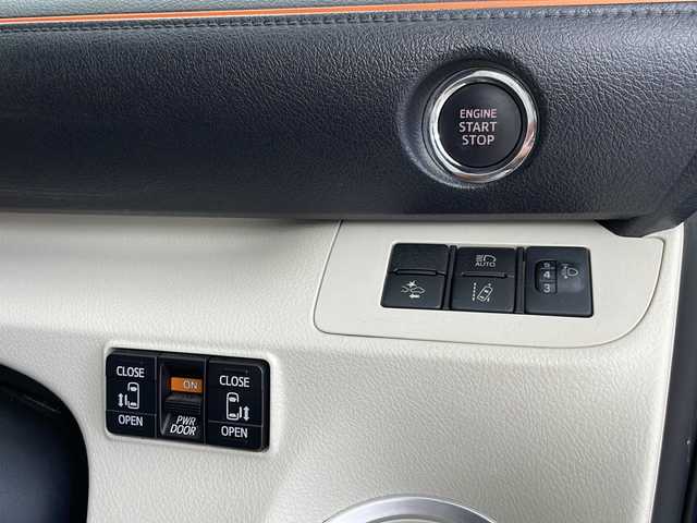トヨタ シエンタ G 千葉県 2016(平28)年 2.5万km コバルトブルーメタリック トヨタセーフティーセンスC/・プリクラッシュセーフティ/・レーンディパーチャーアラート/・オートマチックハイビーム/両側パワースライドドア/純正SDナビ/・型式：NSZT-W66T/・フルセグTV/Bluetooth/CD/DVD/FM/AM/バックカメラ/ビルトインETC/オートエアコン/ステアリングスイッチ/ヘッドライトレベライザー/純正フロアマット/アイドリングストップ/プッシュスタート/スペアキー1本/取扱説明書/ナビ取扱説明書/禁煙車