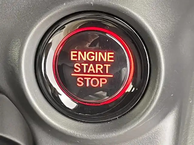 ホンダ Ｎ ＢＯＸ カスタム 千葉県 2024(令6)年 0.6万km プラチナホワイトパール 禁煙車/ホンダセンシング/・衝突軽減ブレーキ/・誤発進抑制機能/・後方誤発進抑制機能/・近距離衝突軽減ブレーキ/・急アクセル抑制機能/左側パワースライド/純正ナビ/CD/DVD/Bluetooth/バックカメラ/レーダークルーズコントロール/LEDヘッドライト/シートヒーター/純正14インチアルミホイール/オートエアコン/アイドリングストップ/USBポート/プッシュスタート/スマートキー