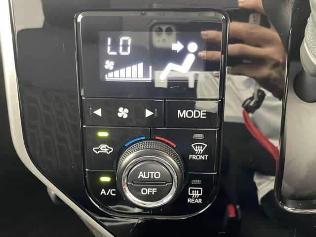 トヨタ タンク カスタムG S 岐阜県 2018(平30)年 4.5万km ブラックマイカメタリック 純正9インチナビ/(AM/FM/CD/DVD/Bluetooth/フルセグTV)/マルチビューモニター/プリクラッシュセーフティー/コーナーセンサー/クルーズコントロール/LEDヘッドライト/シートヒーター/両側パワースライドドア/純正アルミホイール/純正フロアマット/純正ドアバイザー/ETC