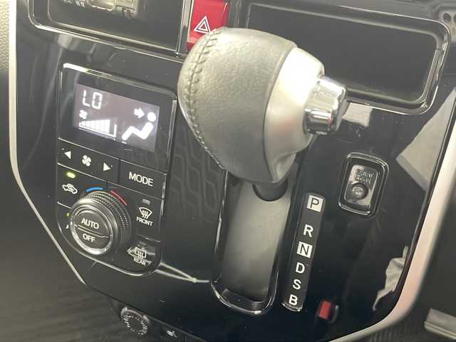 トヨタ タンク カスタムG S 岐阜県 2018(平30)年 4.5万km ブラックマイカメタリック 純正9インチナビ/(AM/FM/CD/DVD/Bluetooth/フルセグTV)/マルチビューモニター/プリクラッシュセーフティー/コーナーセンサー/クルーズコントロール/LEDヘッドライト/シートヒーター/両側パワースライドドア/純正アルミホイール/純正フロアマット/純正ドアバイザー/ETC