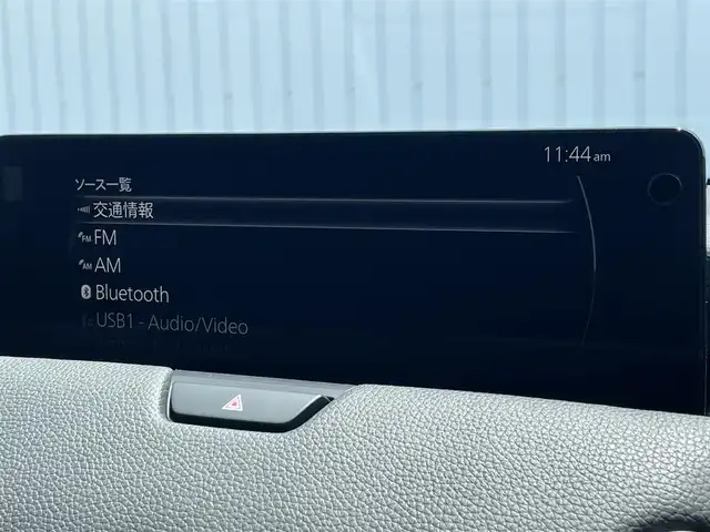 マツダ ＣＸ－６０ XD Lパッケージ 滋賀県 2023(令5)年 1.3万km マシーングレープレミアムM 純正12.3インチナビ/・FM/AM/・USB/HDMI/・Bluetooth/・フルセグTV/・AppleCarPlay/・AndroidAuto/360°ビューカメラ/ステアリングスイッチ/革巻きステアリング/ステアリングヒーター/全席シートヒーター/前席パワーシート/ワイヤレス充電/USB充電【タイプC】/前後ドライブレコーダー/スマートブレーキサポート/レーンキープアシスト/前方誤発進抑制/後方誤発進抑制/ブラインドスポットモニター/前側方車両検知/後側方車両検知/車線逸脱警報/降車時警告/パーキングセンサー/オートワイパー/オートヘッドラライト/LEDヘッドライト/電動格納ミラー