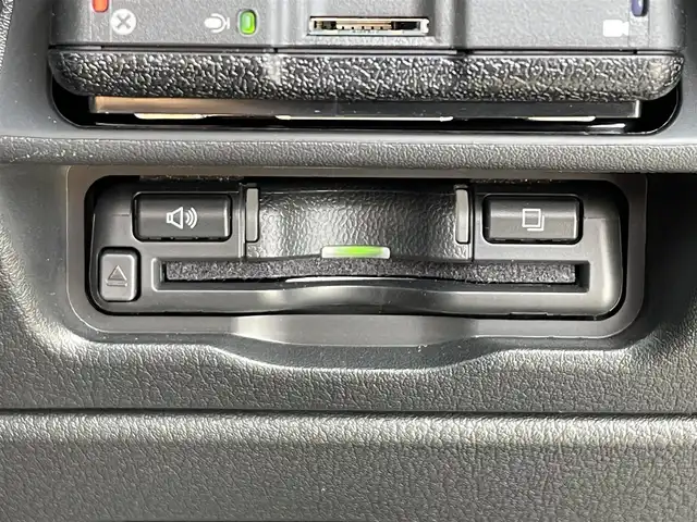マツダ ＣＸ－６０ XD Lパッケージ 滋賀県 2023(令5)年 1.3万km マシーングレープレミアムM 純正12.3インチナビ/・FM/AM/・USB/HDMI/・Bluetooth/・フルセグTV/・AppleCarPlay/・AndroidAuto/360°ビューカメラ/ステアリングスイッチ/革巻きステアリング/ステアリングヒーター/全席シートヒーター/前席パワーシート/ワイヤレス充電/USB充電【タイプC】/前後ドライブレコーダー/スマートブレーキサポート/レーンキープアシスト/前方誤発進抑制/後方誤発進抑制/ブラインドスポットモニター/前側方車両検知/後側方車両検知/車線逸脱警報/降車時警告/パーキングセンサー/オートワイパー/オートヘッドラライト/LEDヘッドライト/電動格納ミラー
