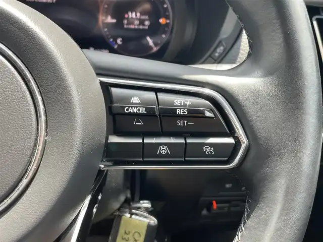マツダ ＣＸ－６０ XD Lパッケージ 滋賀県 2023(令5)年 1.3万km マシーングレープレミアムM 純正12.3インチナビ/・FM/AM/・USB/HDMI/・Bluetooth/・フルセグTV/・AppleCarPlay/・AndroidAuto/360°ビューカメラ/ステアリングスイッチ/革巻きステアリング/ステアリングヒーター/全席シートヒーター/前席パワーシート/ワイヤレス充電/USB充電【タイプC】/前後ドライブレコーダー/スマートブレーキサポート/レーンキープアシスト/前方誤発進抑制/後方誤発進抑制/ブラインドスポットモニター/前側方車両検知/後側方車両検知/車線逸脱警報/降車時警告/パーキングセンサー/オートワイパー/オートヘッドラライト/LEDヘッドライト/電動格納ミラー