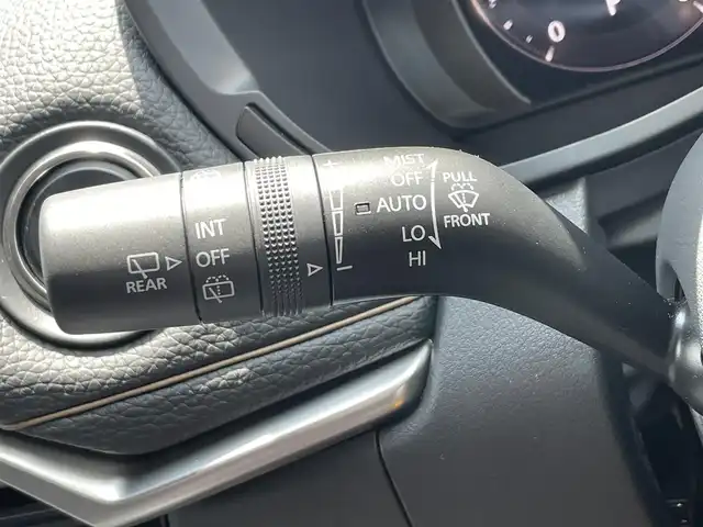マツダ ＣＸ－６０ XD Lパッケージ 滋賀県 2023(令5)年 1.3万km マシーングレープレミアムM 純正12.3インチナビ/・FM/AM/・USB/HDMI/・Bluetooth/・フルセグTV/・AppleCarPlay/・AndroidAuto/360°ビューカメラ/ステアリングスイッチ/革巻きステアリング/ステアリングヒーター/全席シートヒーター/前席パワーシート/ワイヤレス充電/USB充電【タイプC】/前後ドライブレコーダー/スマートブレーキサポート/レーンキープアシスト/前方誤発進抑制/後方誤発進抑制/ブラインドスポットモニター/前側方車両検知/後側方車両検知/車線逸脱警報/降車時警告/パーキングセンサー/オートワイパー/オートヘッドラライト/LEDヘッドライト/電動格納ミラー