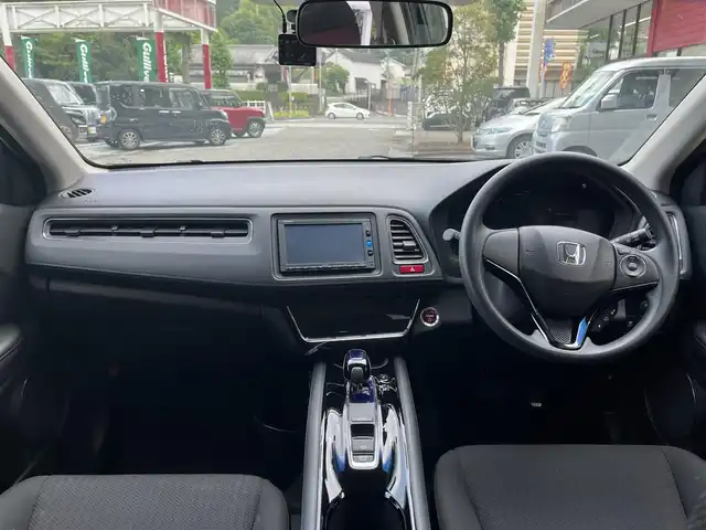 ホンダ ヴェゼル ハイブリッド 高知県 2015(平27)年 5.7万km モルフォブルーP 純正ナビ/　Bluetooth/ワンセグ/　CD/USB/AM/FM/バックカメラ/ドライブレコーダー/ETC/純正フロアマット/社外16インチアルミホイール/クルーズコントロール/プッシュスタート/スマートキー/MTモード付AT/横滑り防止装置/アイドリングストップ/盗難防止装置