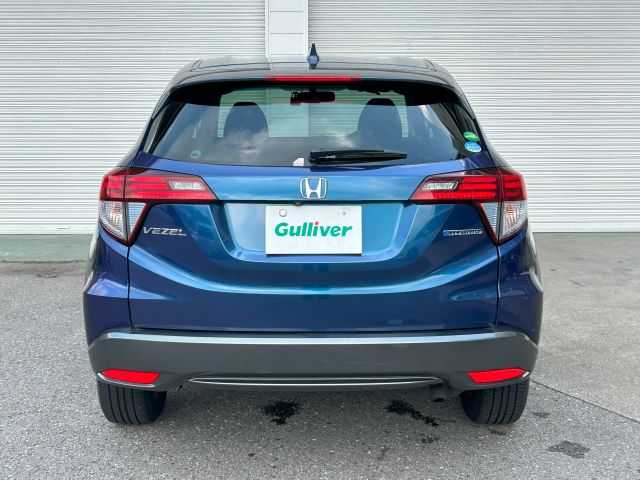 ホンダ ヴェゼル ハイブリッド 高知県 2015(平27)年 5.7万km モルフォブルーP 純正ナビ/　Bluetooth/ワンセグ/　CD/USB/AM/FM/バックカメラ/ドライブレコーダー/ETC/純正フロアマット/社外16インチアルミホイール/クルーズコントロール/プッシュスタート/スマートキー/MTモード付AT/横滑り防止装置/アイドリングストップ/盗難防止装置